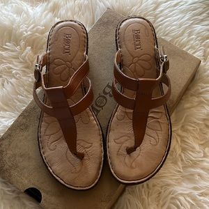 Born handcrafted footwear. Iris light brown. Size 8. NWT